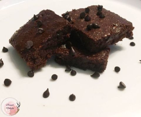 Brownie with logo