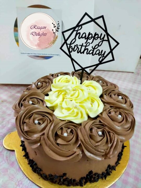 Rosette Chocolate Cake